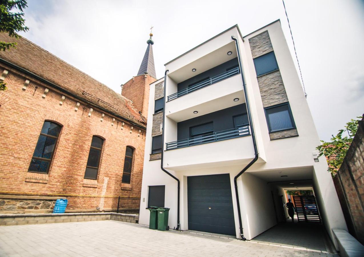 Royal Luxury Apartment Vrsac Zewnętrze zdjęcie